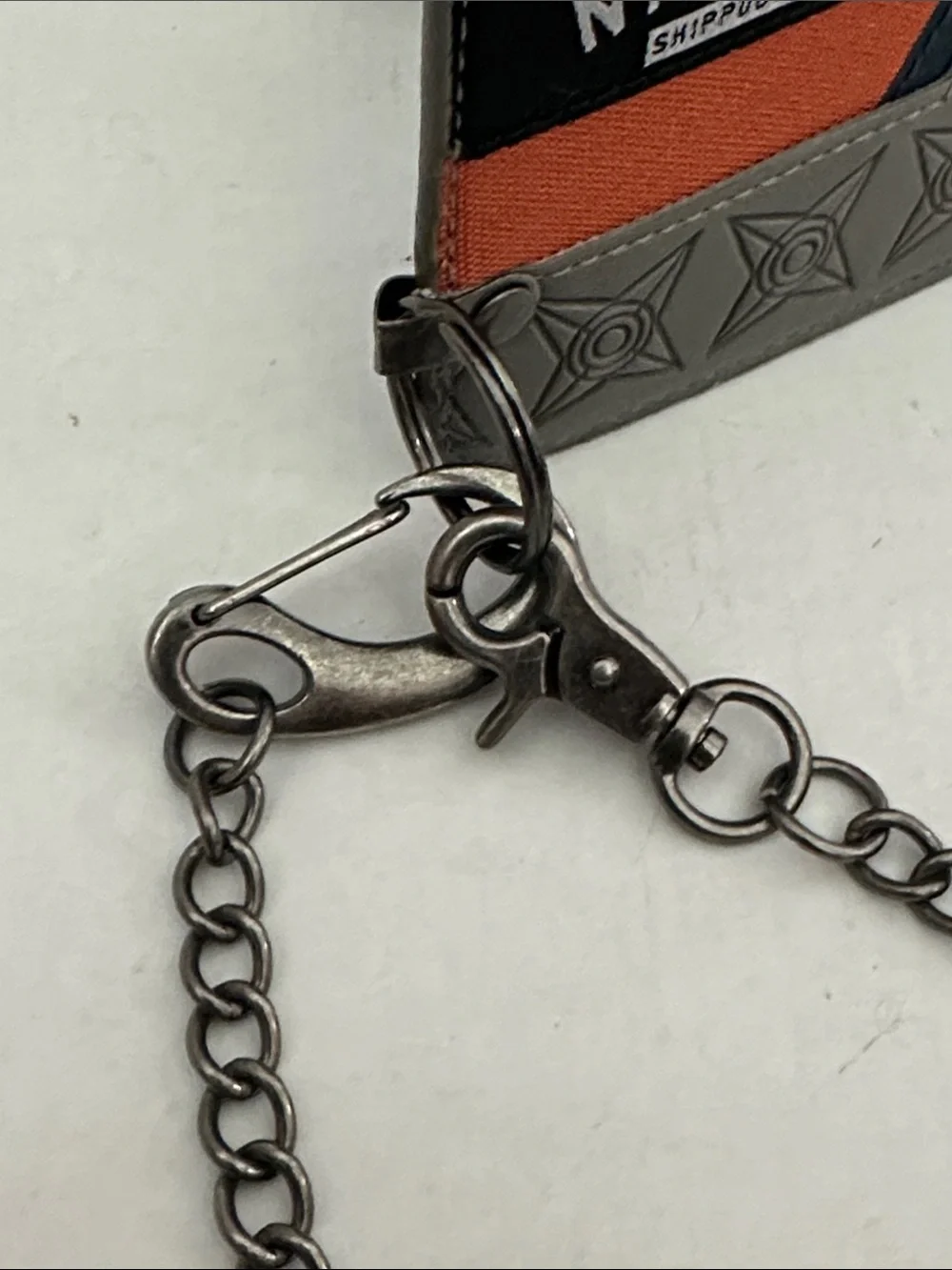 NARUTO Hidden Leaf Village Bifold Wallet with Chain - Gray & Orange